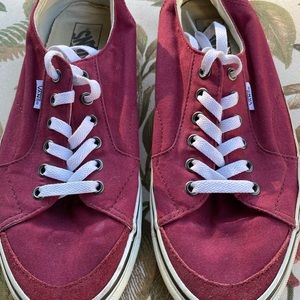 Men’s Vans Sneakers Maroon Size 9